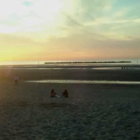 Sea Flat In Dunkerque Δουνκέρκη